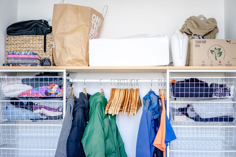 How to Store Seasonal Clothes Efficiently: Tips for Every Home